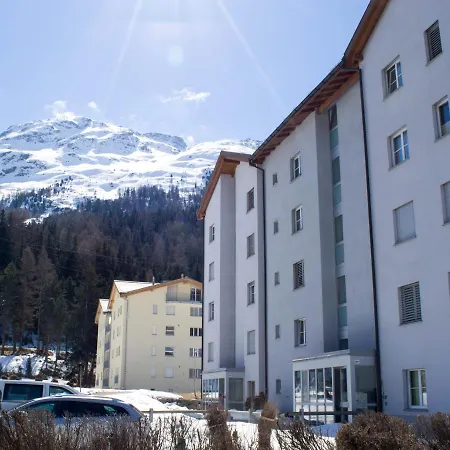 Appartement Swissme - 100Qm - Balkon - 2 Baeder - Parkplatz - Fussbodenheizung à Saint-Moritz Extérieur photo