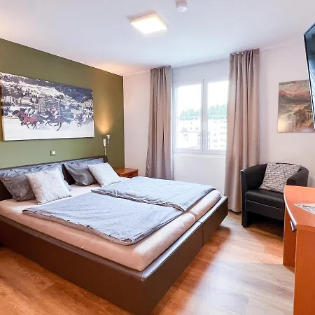 Appartement Swissme - 100Qm - Balkon - 2 Baeder - Parkplatz - Fussbodenheizung à Saint-Moritz Extérieur photo