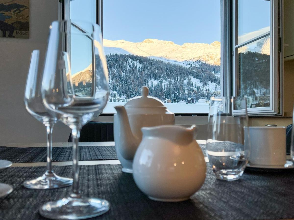 Appartement Swissme - 100qm - Balkon - 2 Baeder - Parkplatz - Fussbodenheizung Saint-Moritz